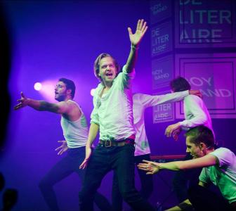 A last shot of poetry, featuring BOYBAND: The Literairy Boyband