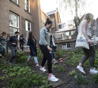 SOLD OUT Poetry Walk & Lunch - 'Poetry Lives Here'